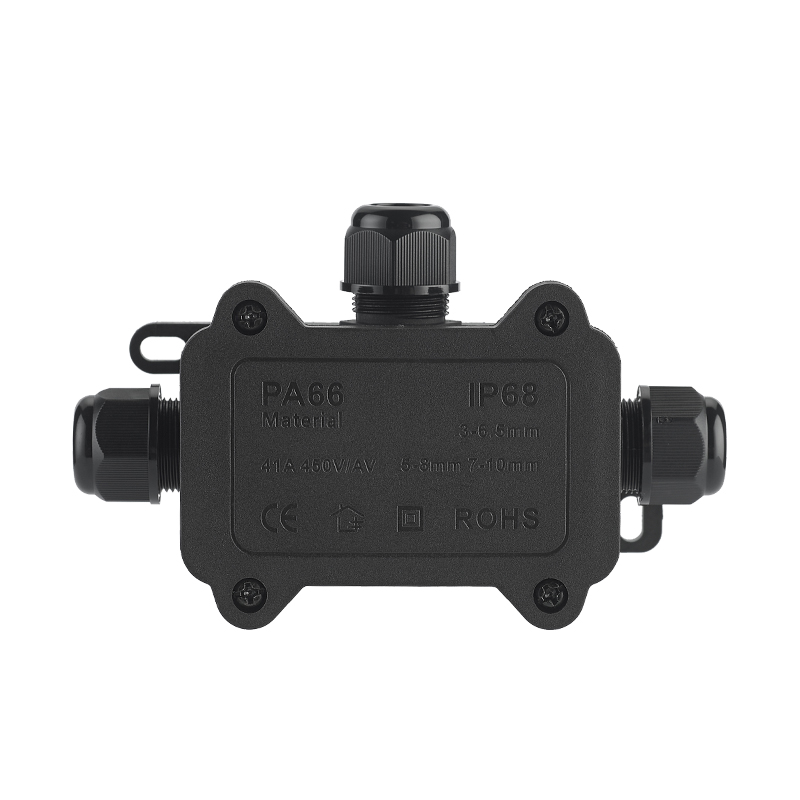 صندوق توصيل خارجي مقاوم للماء  - مراجعة Outdoor Power Junction وسعره